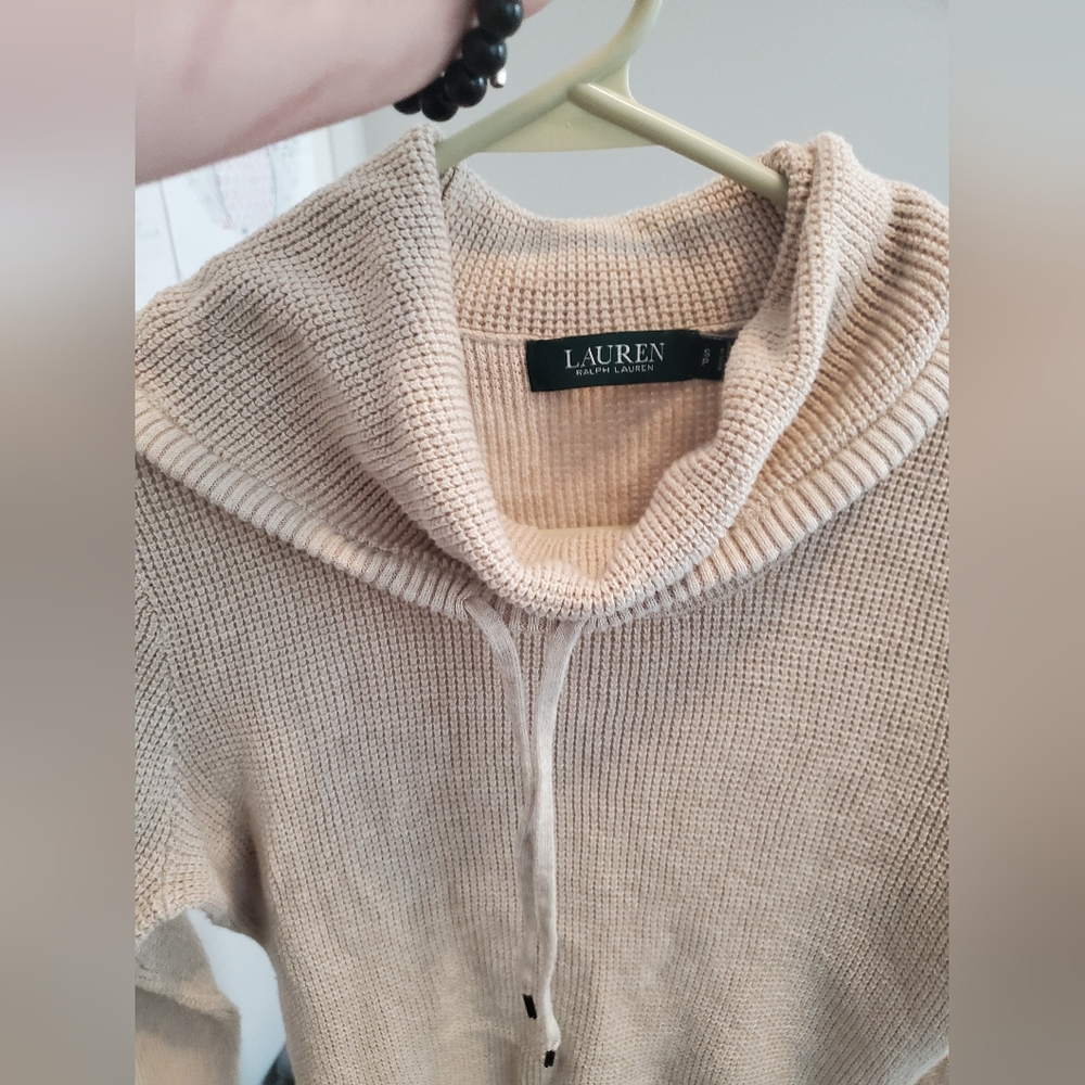 Sweater - Picture 6 of 7